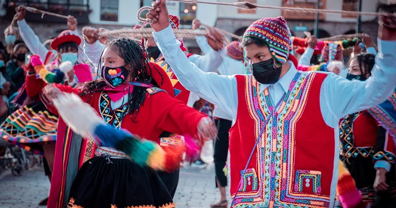 Inti Raymi : le soleil andin, entre authenticité et mise en scène